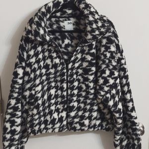Fuzzy and warm sherpa houndstooth coat. Only worn once.